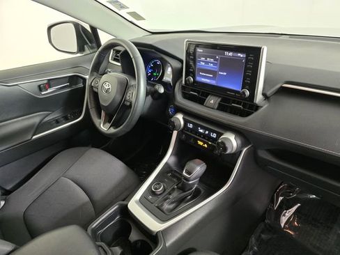 Used 2021 Toyota RAV4 XLE w/ Convenience Package AWD/4WD image 10