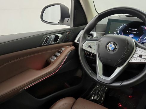 Used 2023 BMW X7 xDrive40i AWD/4WD image 22