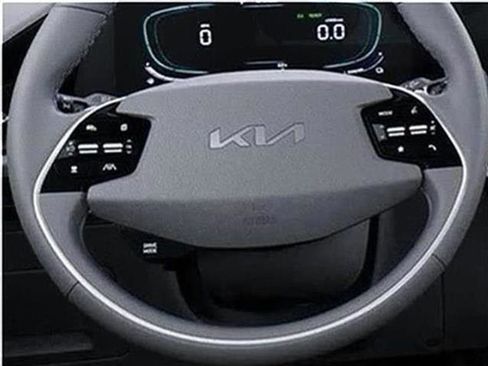 New 2025 Kia Niro EX Touring image 57