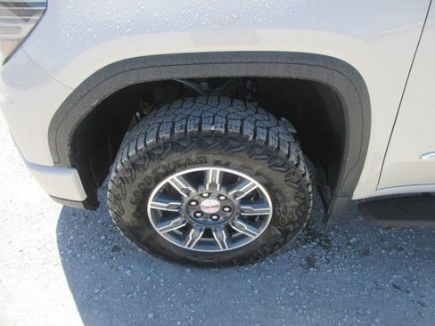 New 2026 GMC Sierra 1500 AT4 w/ AT4 Premium Package AWD/4WD image 13