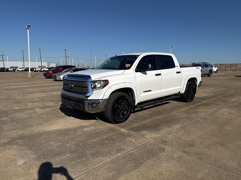 Used 2019 Toyota Tundra SR5 image 7