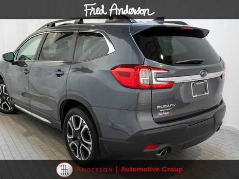 Used 2024 Subaru Ascent Limited w/ Technology Package AWD/4WD image 3