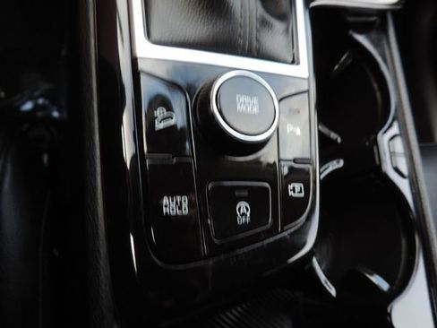 Used 2025 Kia Sportage EX image 24