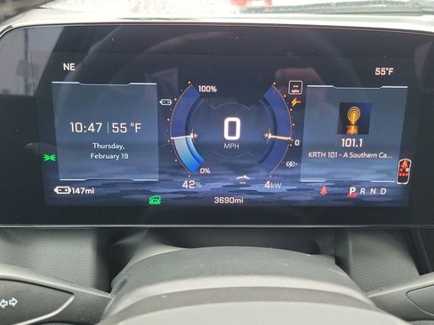 Used 2026 Chevrolet Equinox EV LT image 7