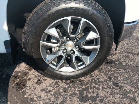 New 2026 Chevrolet Silverado 1500 LT image 9