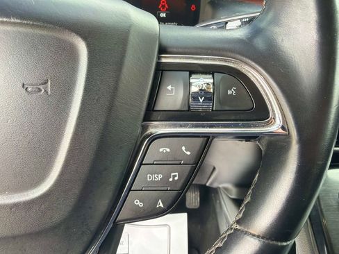 Used 2022 Lincoln Nautilus Reserve AWD/4WD image 28