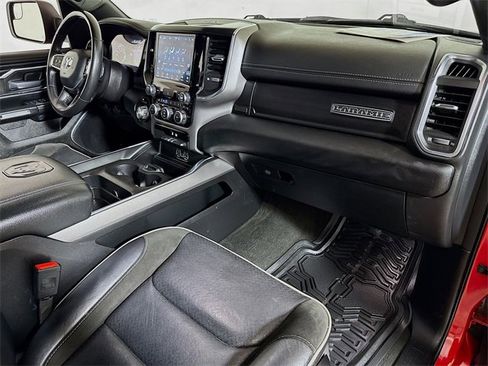 Used 2024 RAM 1500 Laramie image 28