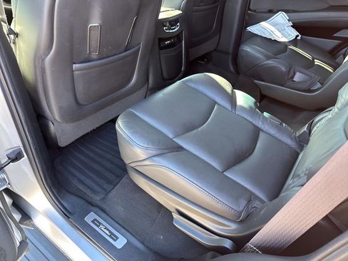 Used 2016 Cadillac Escalade Premium image 20