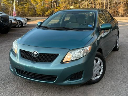 Used 2010 Toyota Corolla S image 2