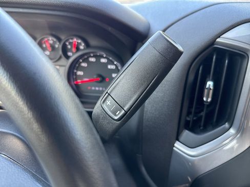 Used 2025 Chevrolet Silverado 1500 W/T image 23