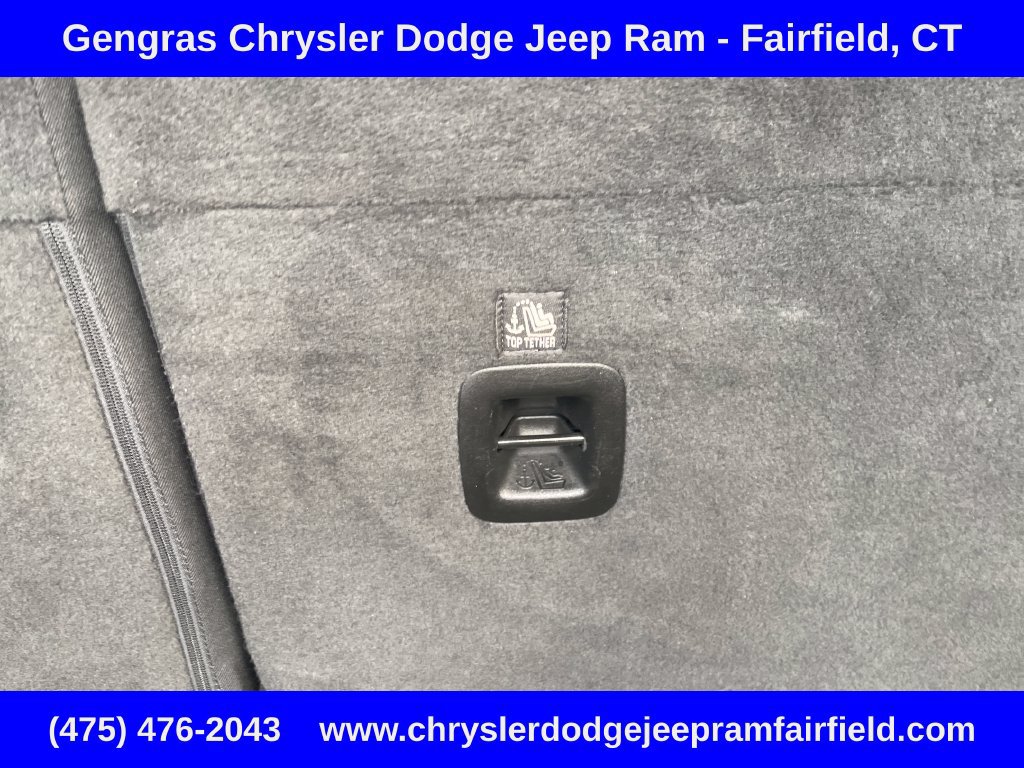 Used 2024 Jeep Wrangler Unlimited w/ Convenience Group AWD/4WD image 37