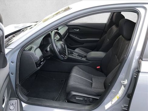 Used 2025 Honda Accord Sport image 17