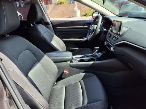 Used 2021 Nissan Altima 2.5 SV FWD image 24