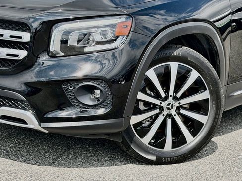 Certified 2022 Mercedes-Benz GLB 250 4MATIC image 4