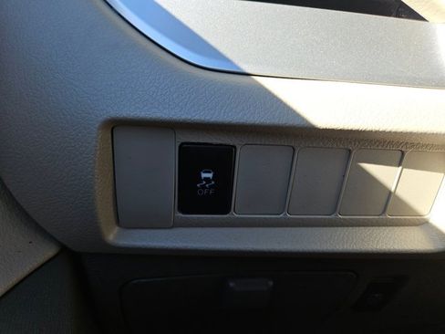 Used 2020 Toyota Sienna LE image 22