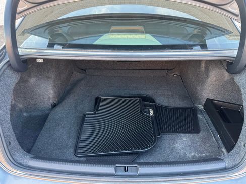 Used 2013 Volkswagen Passat TDI SEL Premium image 9