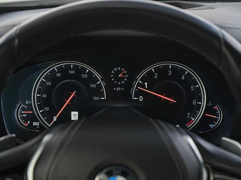 Used 2018 BMW 540i image 21