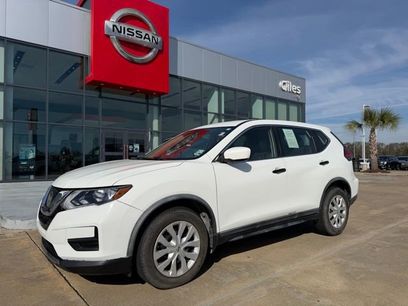 Used 2017 Nissan Rogue S