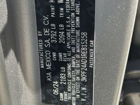 Used 2024 Kia Forte LXS FWD image 13