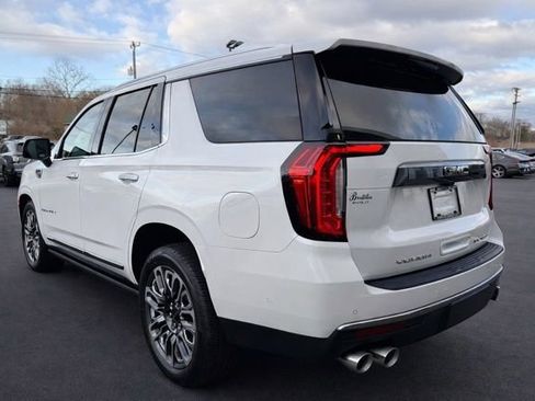 Used 2023 GMC Yukon Denali Ultimate AWD/4WD image 8