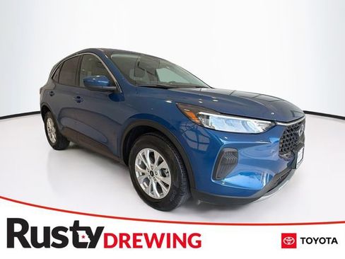 Used 2023 Ford Escape Active w/ Tech Pack #2 AWD/4WD image 1