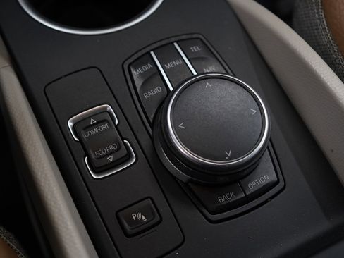 Used 2017 BMW i3 image 16