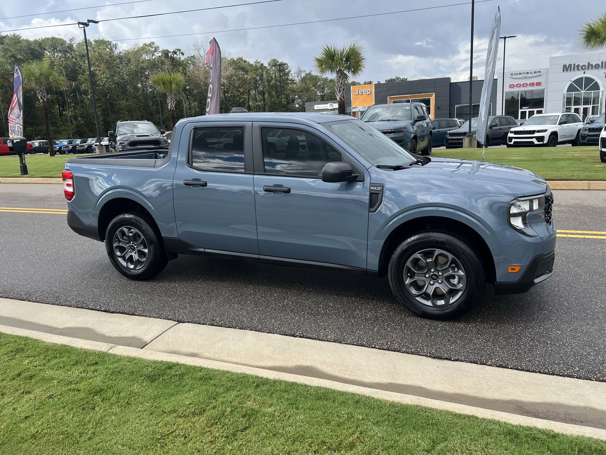 Used 2026 Ford Maverick XLT FWD image 5