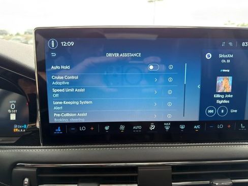 Used 2025 Lincoln Corsair Grand Touring w/ Equipment Group 301A AWD/4WD image 30