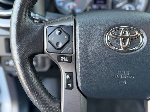 Used 2019 Toyota Tacoma TRD Off-Road image 15
