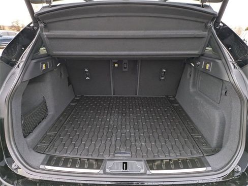 New 2026 Jaguar F-PACE SVR image 16