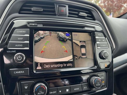 Certified 2023 Nissan Maxima SR w/ Sport Mat Group image 38