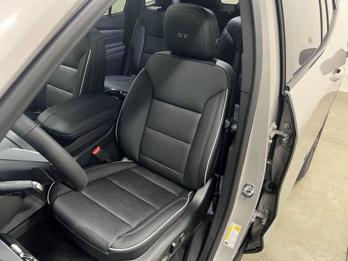 New 2026 Buick Enclave Sport Touring image 29