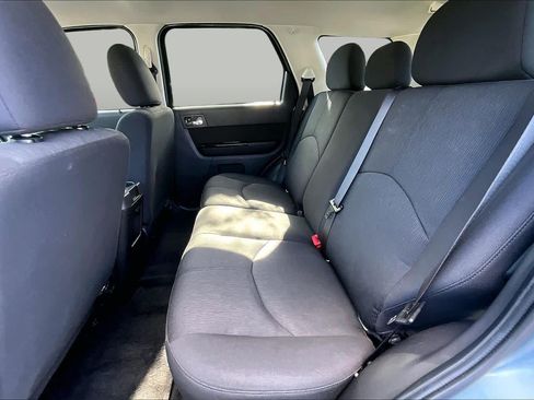 Used 2010 MAZDA Tribute i Sport FWD image 20