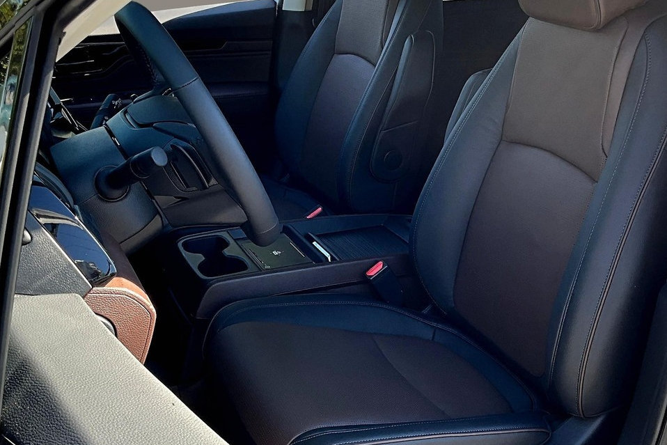 New 2027 Honda Odyssey Elite image 11
