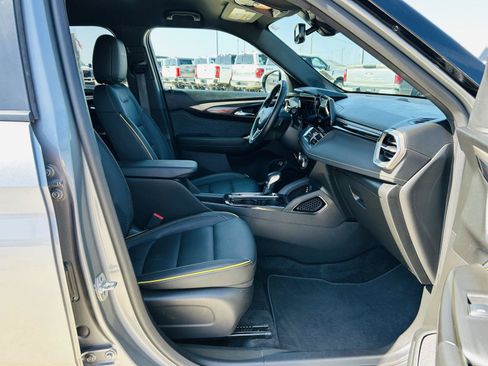 Used 2025 Chevrolet TrailBlazer ACTIV w/ Convenience Package FWD image 32