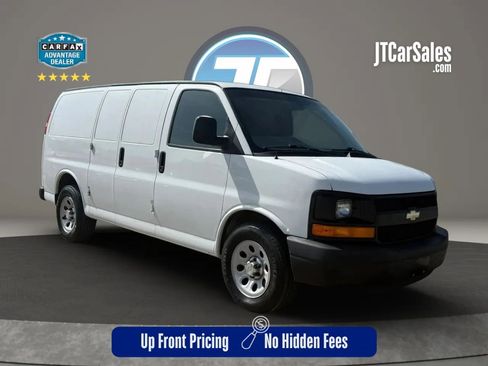 Used 2014 Chevrolet Express 1500 RWD image 1