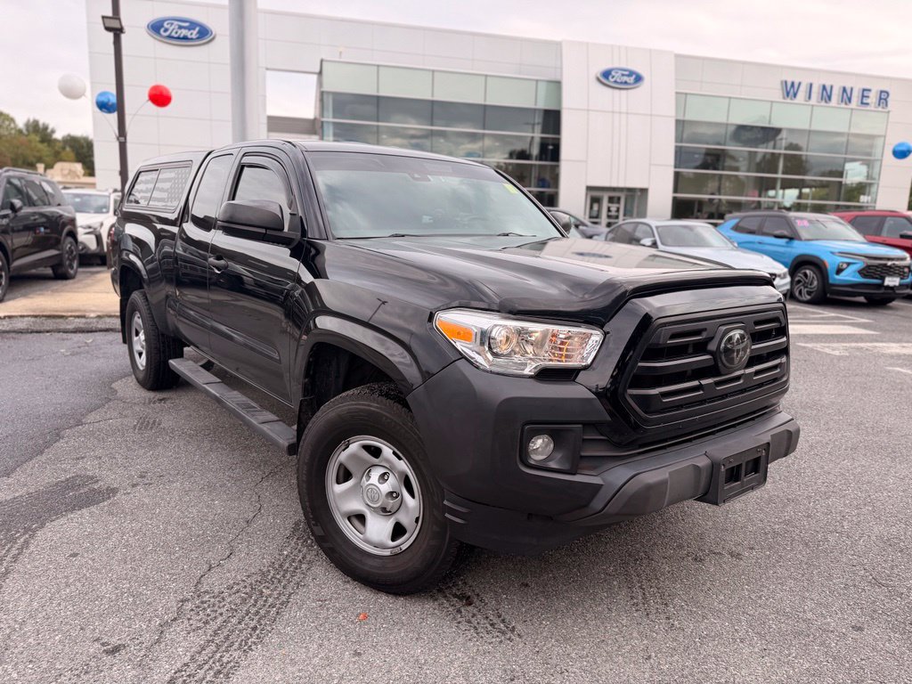 Used 2018 Toyota Tacoma SR RWD image 4