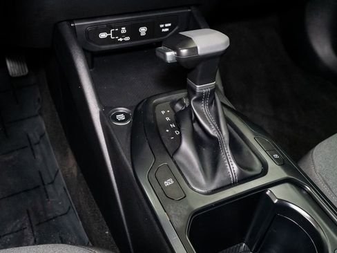 Certified 2025 Kia K4 FWD image 21