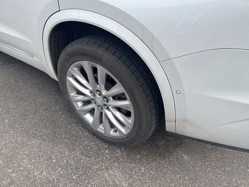 Used 2020 Cadillac XT6 Premium Luxury w/ Platinum Package image 9