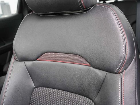 Used 2025 Nissan Kicks SR FWD image 24