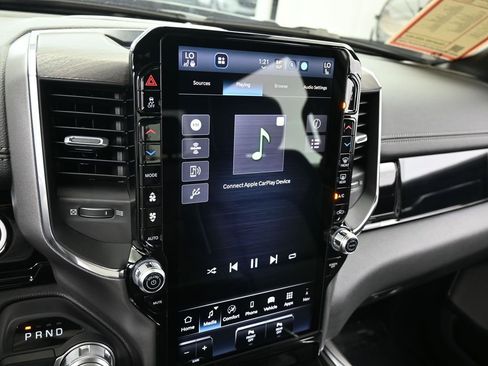 Used 2025 RAM 1500 Laramie w/ Night Edition image 20