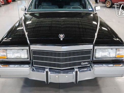 Used 1992 Cadillac Brougham image 12
