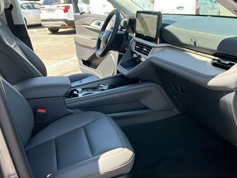 New 2026 Ford Explorer Active w/ Active Comfort Package RWD image 12