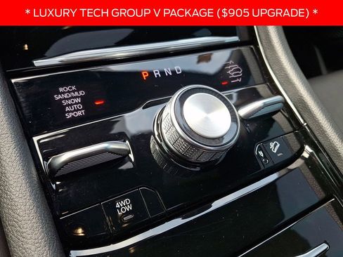 Used 2025 Jeep Grand Cherokee Summit w/ Obsidian Package image 16