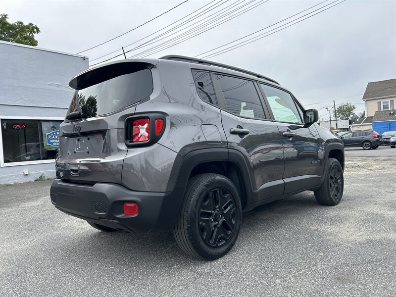 Used 2019 Jeep Renegade Sport AWD/4WD image 4