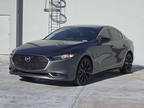 Used 2025 MAZDA MAZDA3 s image 4