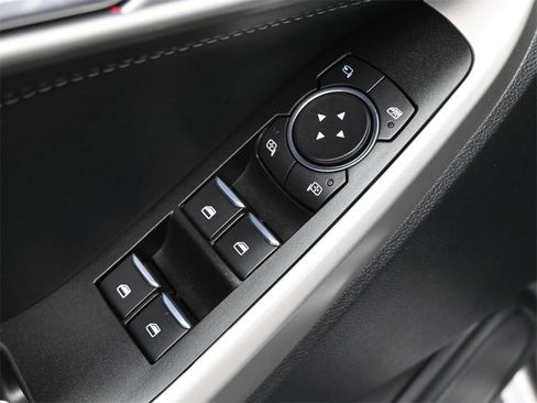 Used 2020 Ford Explorer Limited image 4