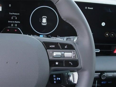 Certified 2025 Hyundai Ioniq 5 SEL image 15