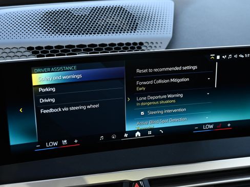 Certified 2024 BMW iX xDrive50 w/ Premium Package image 32