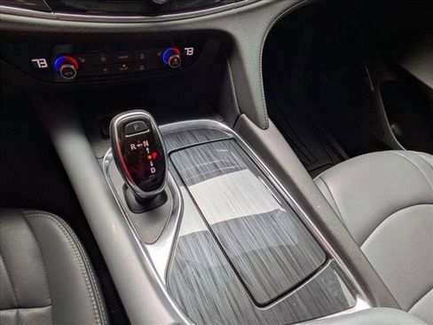 Used 2020 Buick Enclave Essence w/ Sport Touring Edition image 13